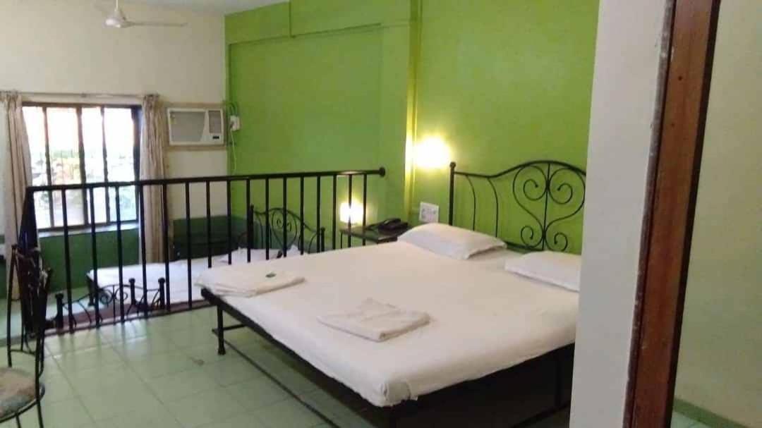 Hôtel Royal Hills à Pune Extérieur photo